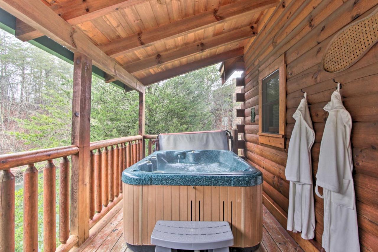 Cabin With Hot Tub About 2 Mi To Island In Pigeon Forge! Ngoại thất bức ảnh