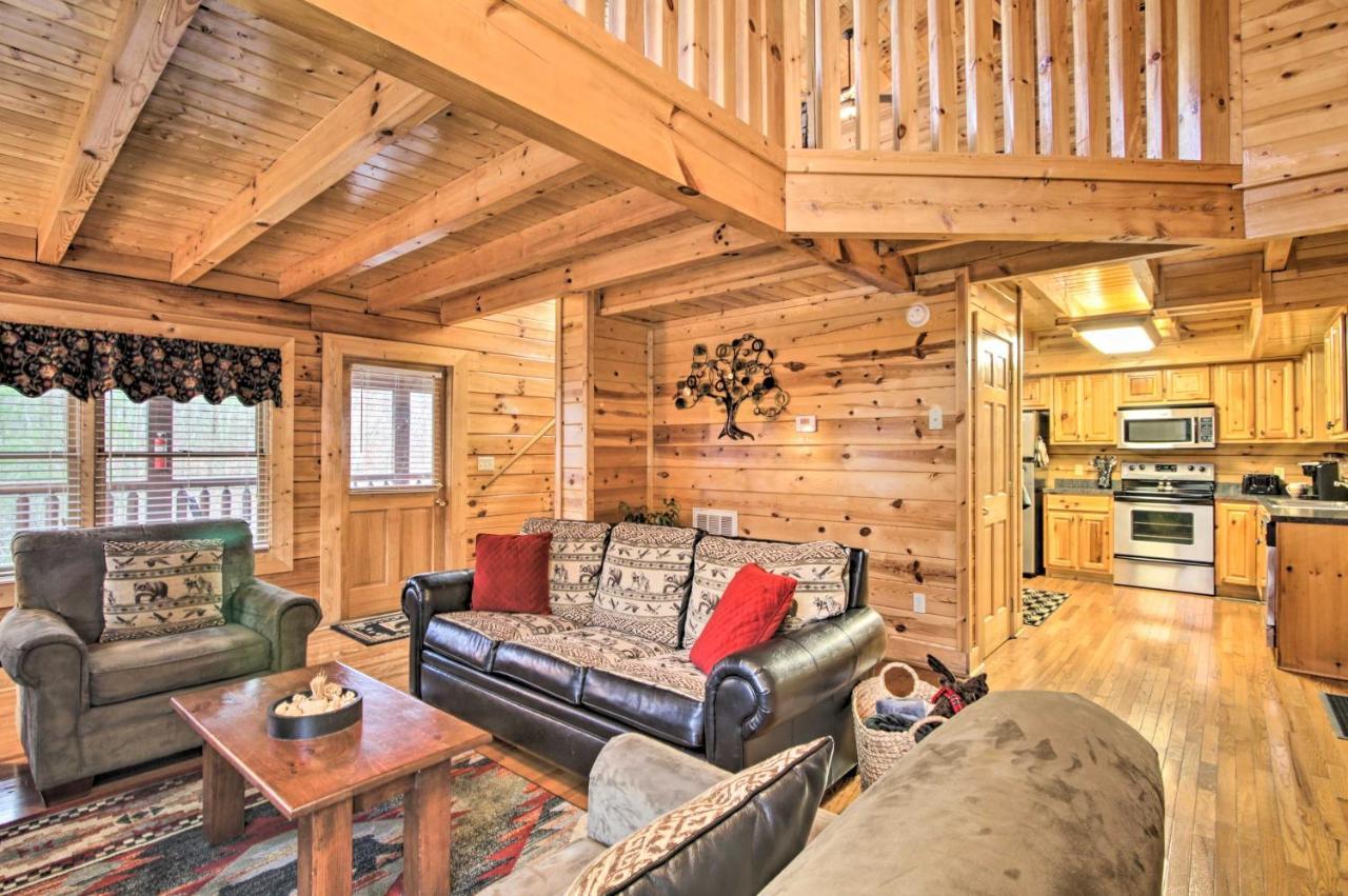 Cabin With Hot Tub About 2 Mi To Island In Pigeon Forge! Ngoại thất bức ảnh