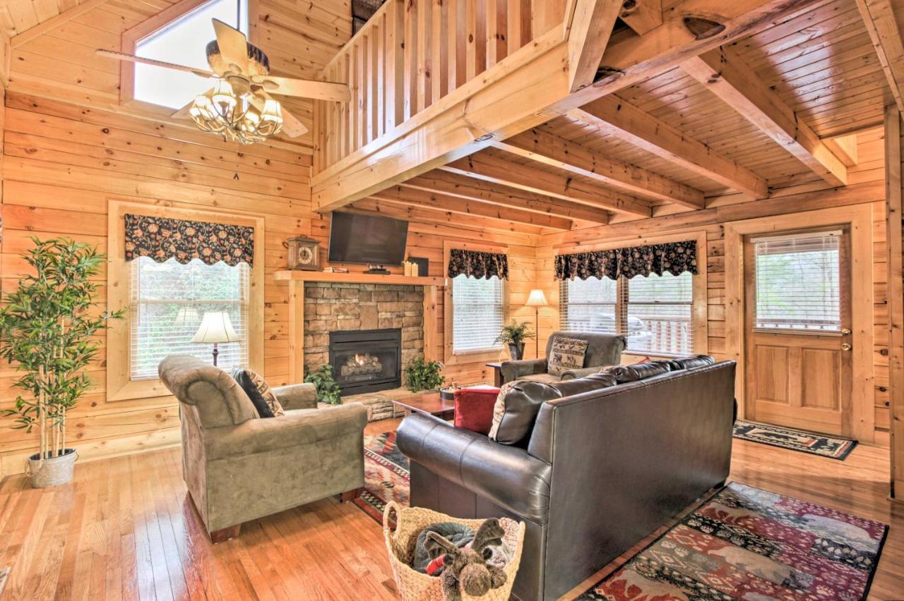 Cabin With Hot Tub About 2 Mi To Island In Pigeon Forge! Ngoại thất bức ảnh